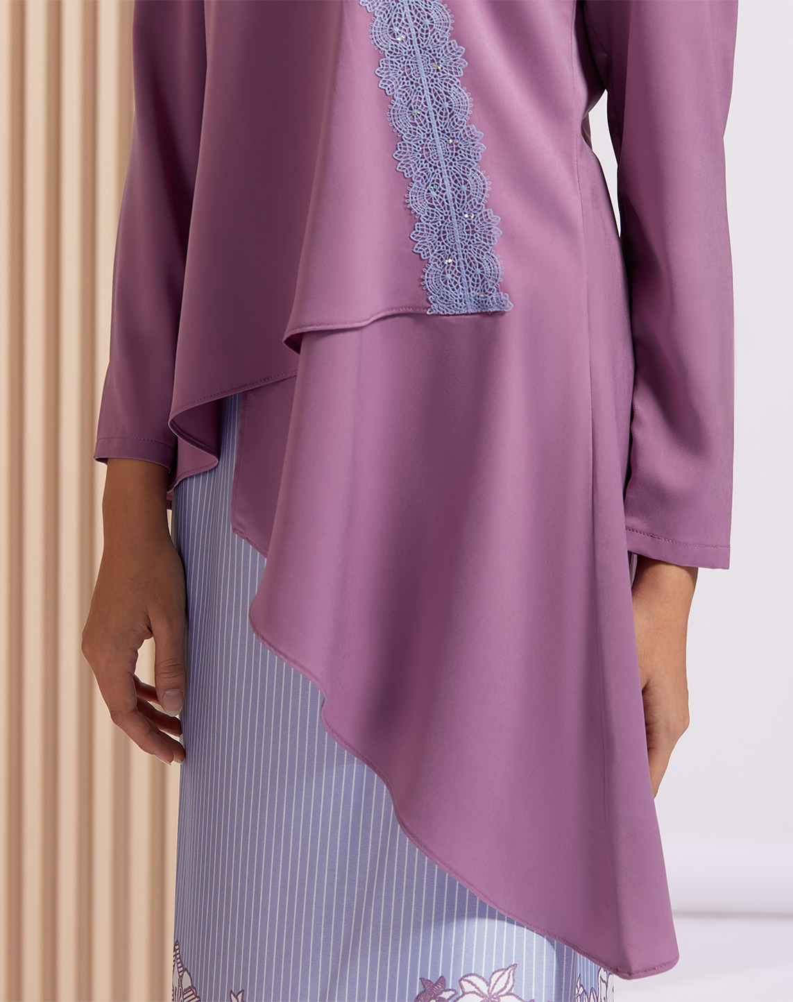 JULEANA BAJU KURUNG